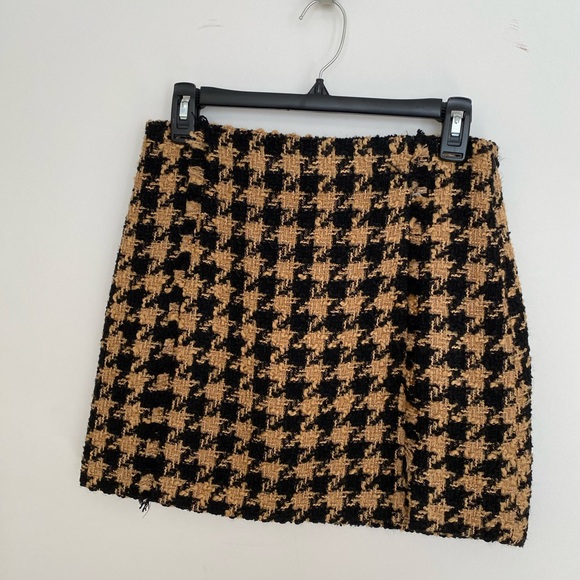 New Zara Textured Weave houndstooth mini skirt - Picture 5 of 5